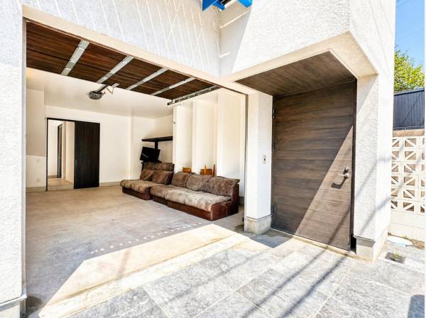 大きないお車も駐車可能なガレージ！