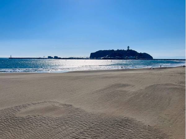 腰越海岸まで徒歩13分（約1km）