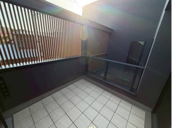 約4.5帖のバルコニー、こちらもプライベート空間