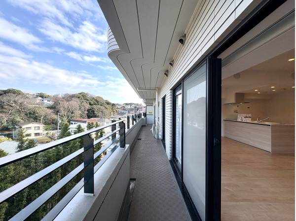 ワイドバルコニー