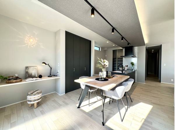 間接照明など細部まで作り込まれております