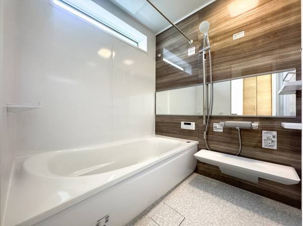 毎日の疲れを優しく癒してくれるバスルーム