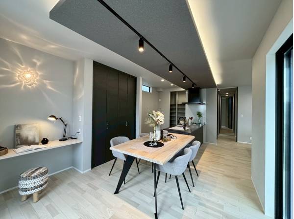 ホテルライクなダイニング/随所に造り手の拘りを感じます