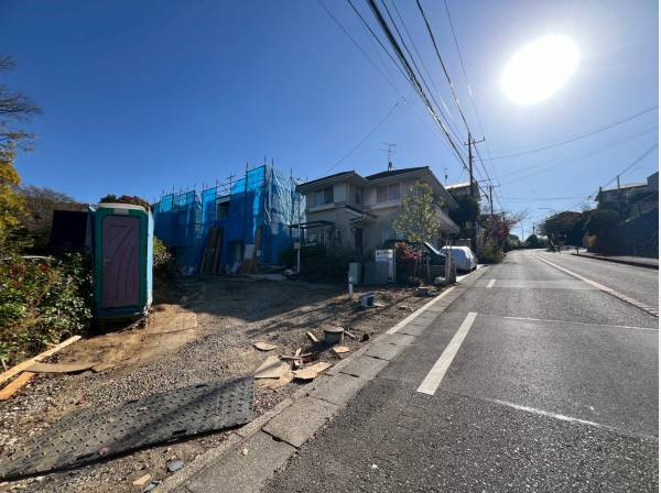 66.85坪もの広大な敷地、カースペース2台、広々としたお庭付き！