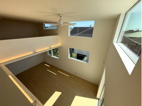 約12.5帖の小屋裏収納　季節の品々の保管やお子様の秘密基地にも