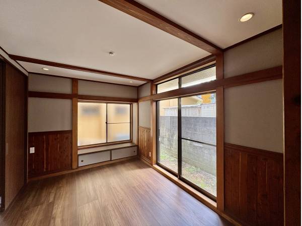 和モダンの部屋です。