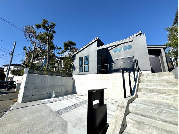 一際存在感を放つ外観