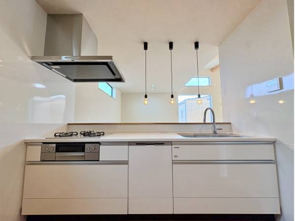 システムキッチン照明がお洒落