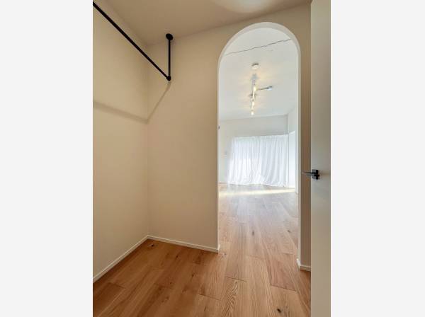 この空間ならお洋服を選ぶ時間も愉しくなりそう♪