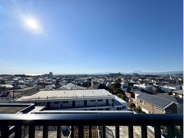 共用部からは海と富士山を一望