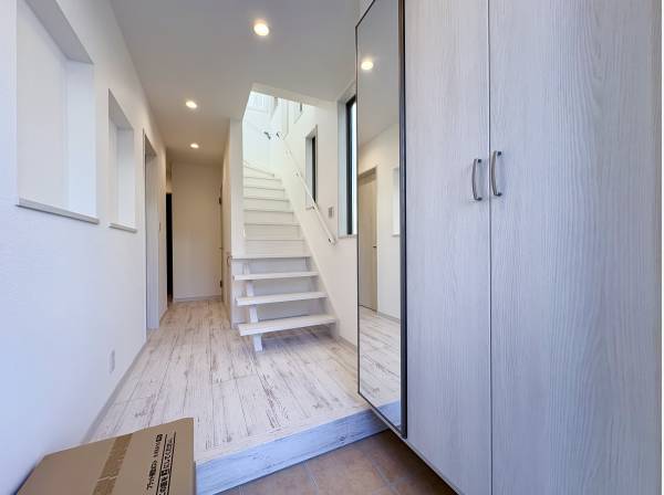 ゆとりのある玄関ホール