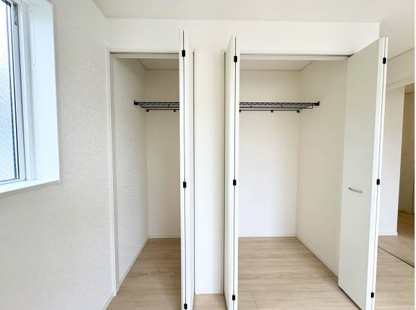 各お部屋に収納スペースも完備！