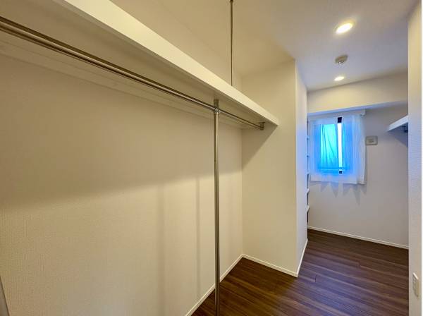 大型のウォークインクローゼット