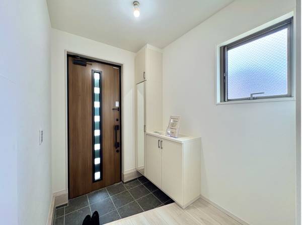 明るい空間の玄関