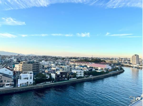 海と反対側の境側の眺望