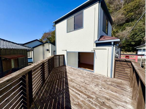 広々としたウッドバルコニーの使い方は様々！