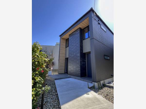 デザイン性のあるファサードが住まいに品格をもたらします