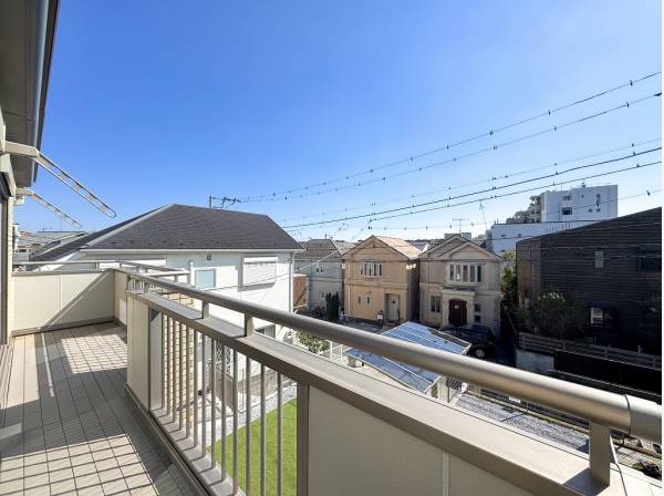 夏の風物詩花火大会を特等席のこの場所で鑑賞できます♪