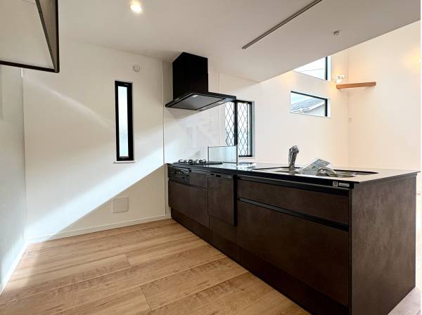 対面式システムキッチンはオープンタイプ