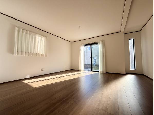 17.25帖のリビング家族で快適に過ごすことができます