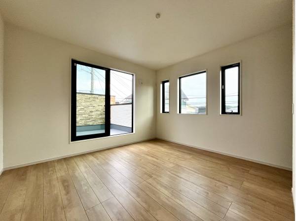 洋室は全４部屋です。主寝室は8.6帖