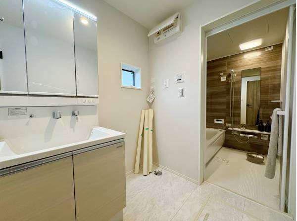 パウダールーム・バスルーム