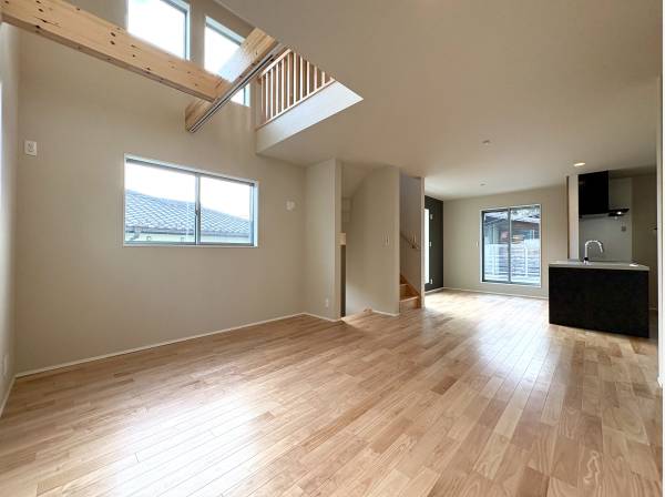 天井高でゆとりある広さのLDK