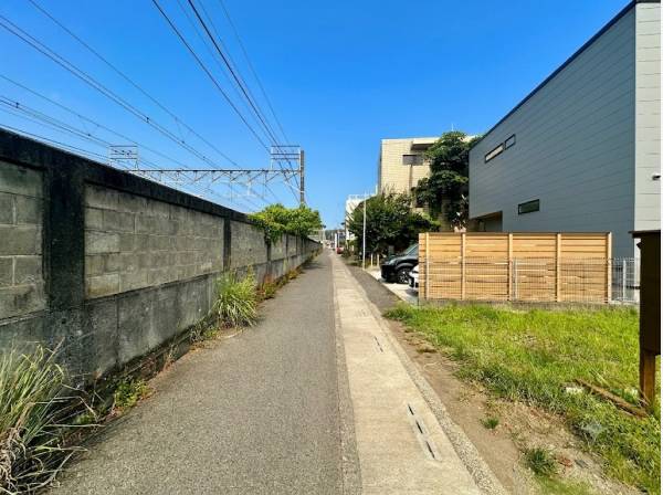 前面道路　幅員約4m
