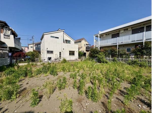 明るく開放的な土地です。