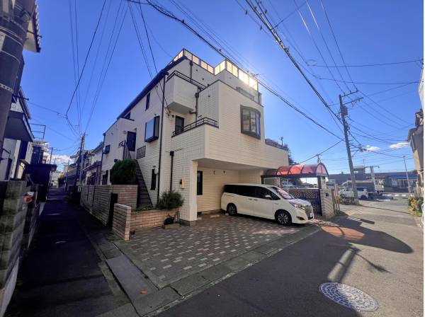 大型の軽量鉄骨造