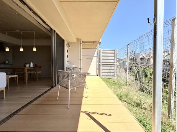 日当たり良好ウッドテラス