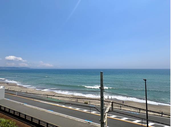 贅沢に海を眺めます。