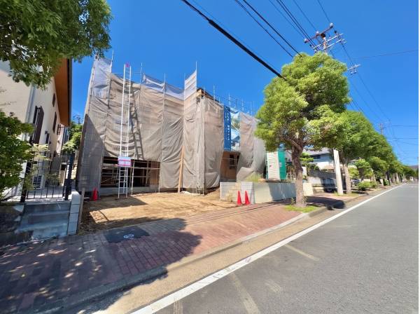 カースペースは３台です（車種による）