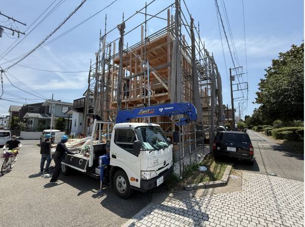 角地で開放感もありますね！