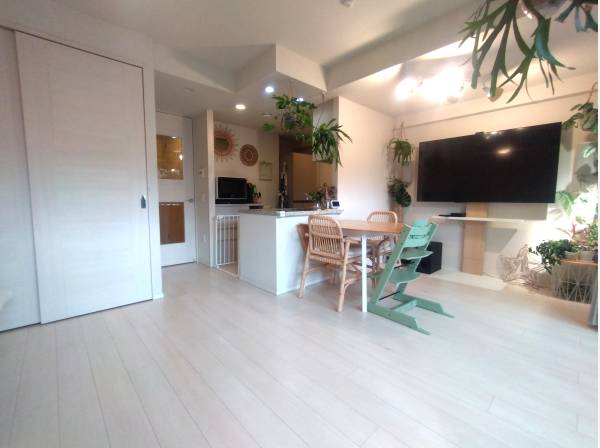 リビングは床暖房完備です。