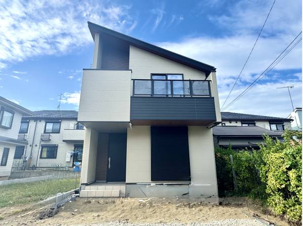 スタイリッシュな建物デザイン