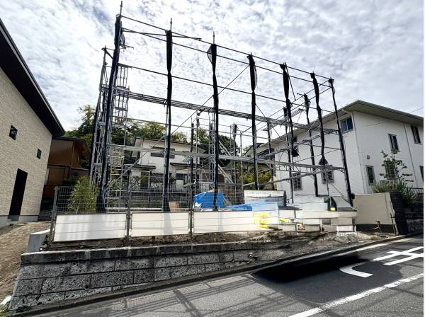 現地は建築中です。