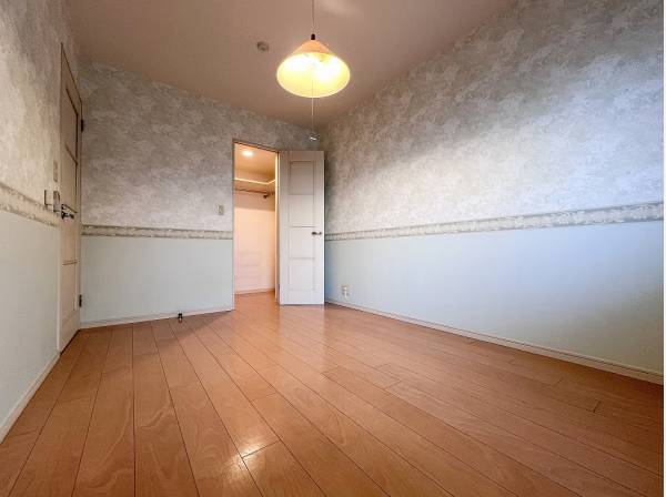 ウォークインクローゼットが完備された洋室