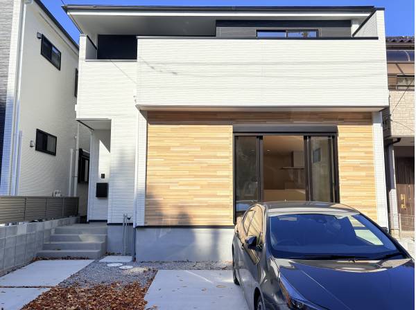 南向きの日当りの良い外観