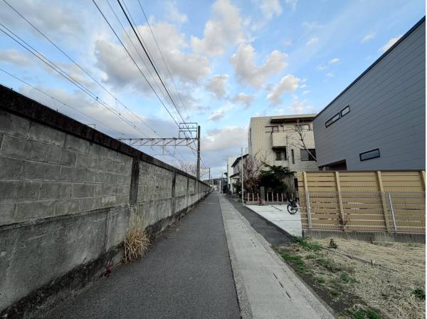 国道1号線からすぐ！利便性の高い土地でございます！