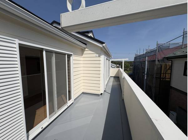 バルコニーは日当たり良好です！