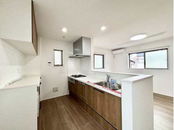 収納力のあるキッチンスペース