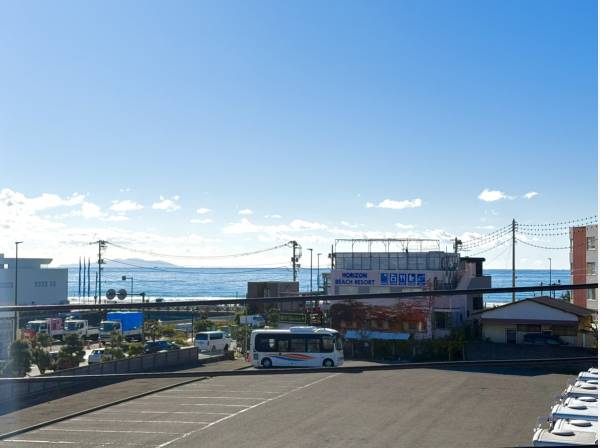 由比ガ浜の海を望むリゾート空間