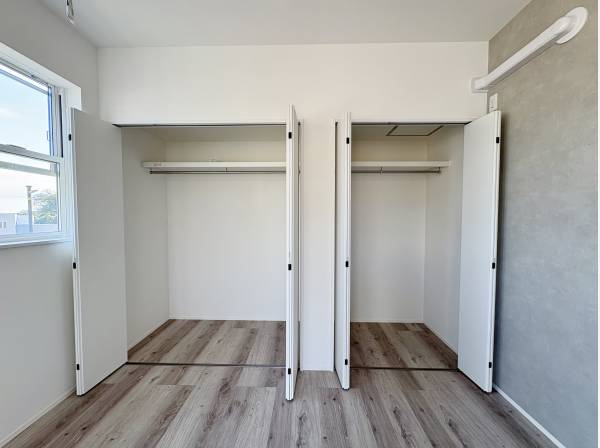 奥行きのある収納も各お部屋備わります！