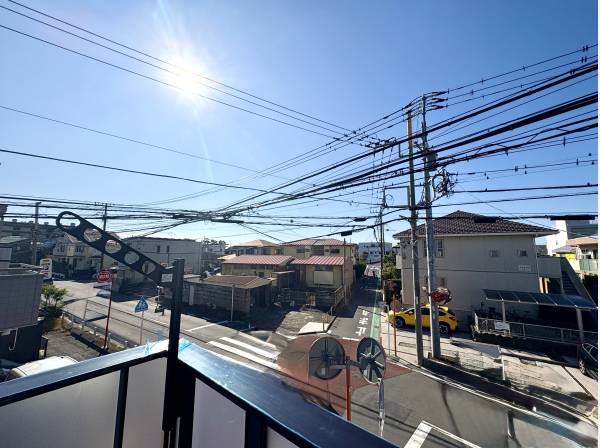 視界が広がるバルコニー。爽やかな抜け感が魅力