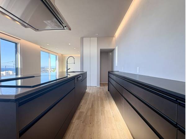 最上級のシステムキッチンがこの建物には似合います