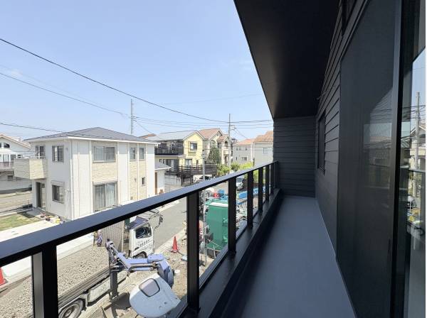 2階のバルコニー広い空間。