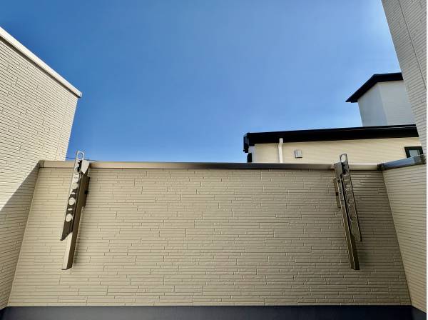 ベランダも広く、日当たり良好です。