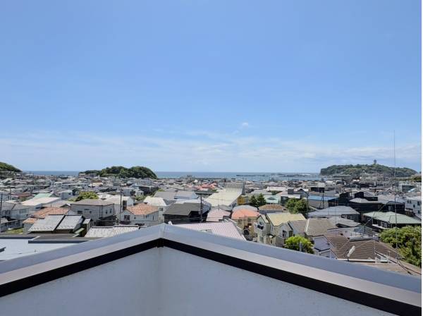 抜け感ある開放的な眺望が広がっています。