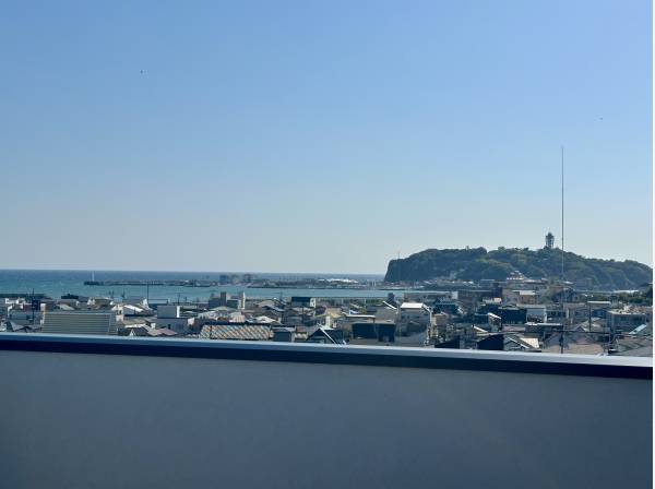 ルーフバルコニーから望む眺望を是非現地でご覧下さい